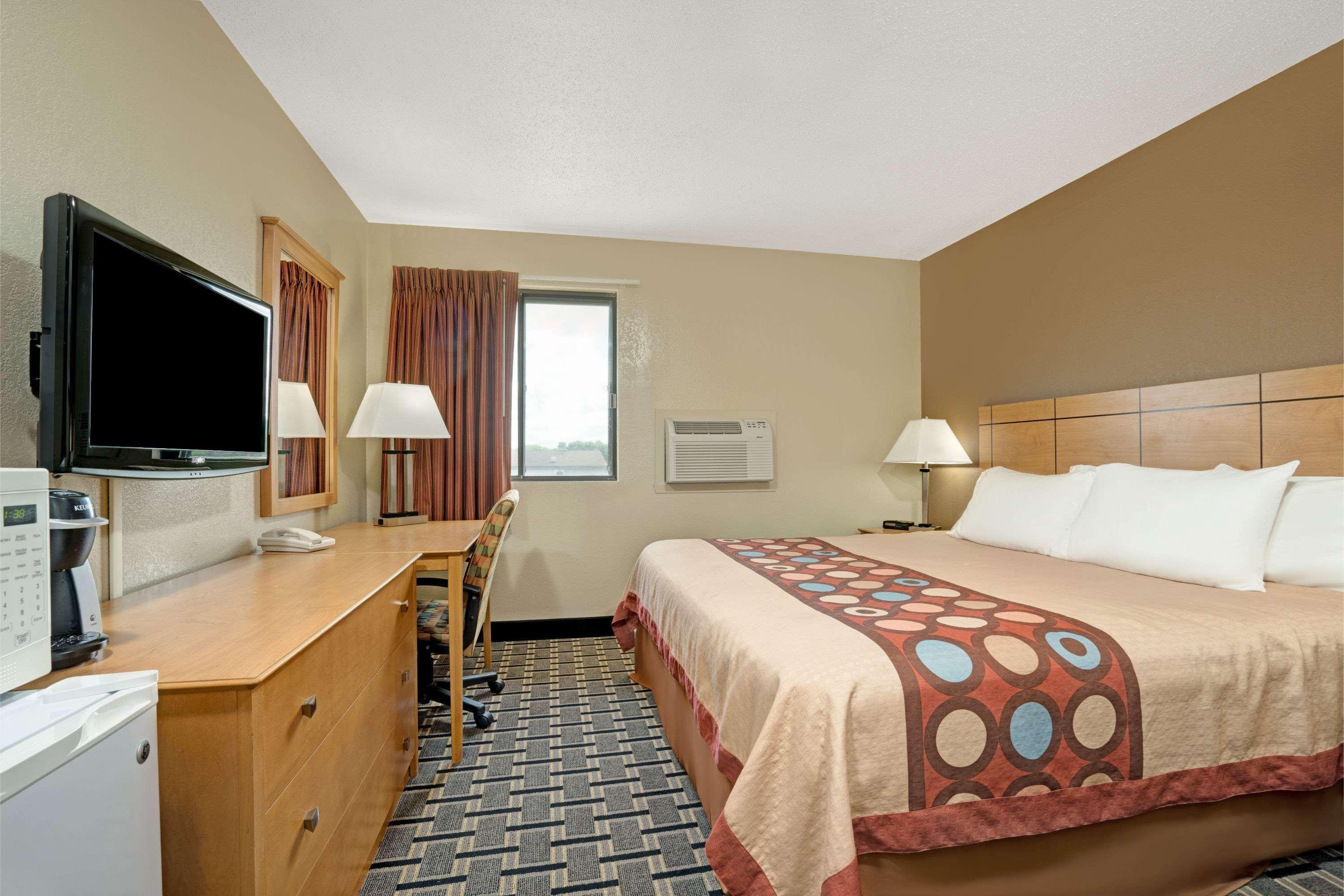 Hotel Super 8 By Wyndham Melrose Exterior foto