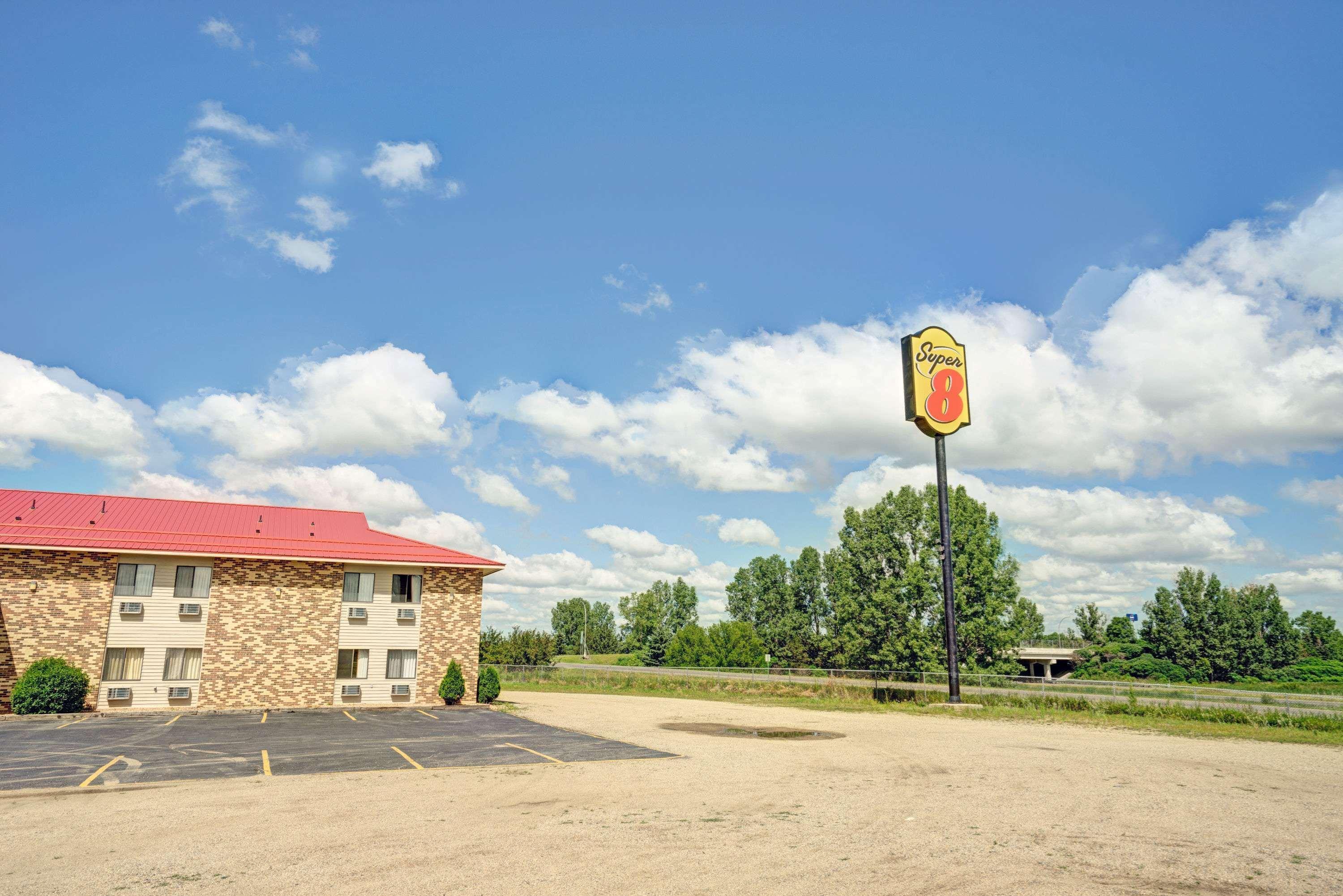 Hotel Super 8 By Wyndham Melrose Exterior foto